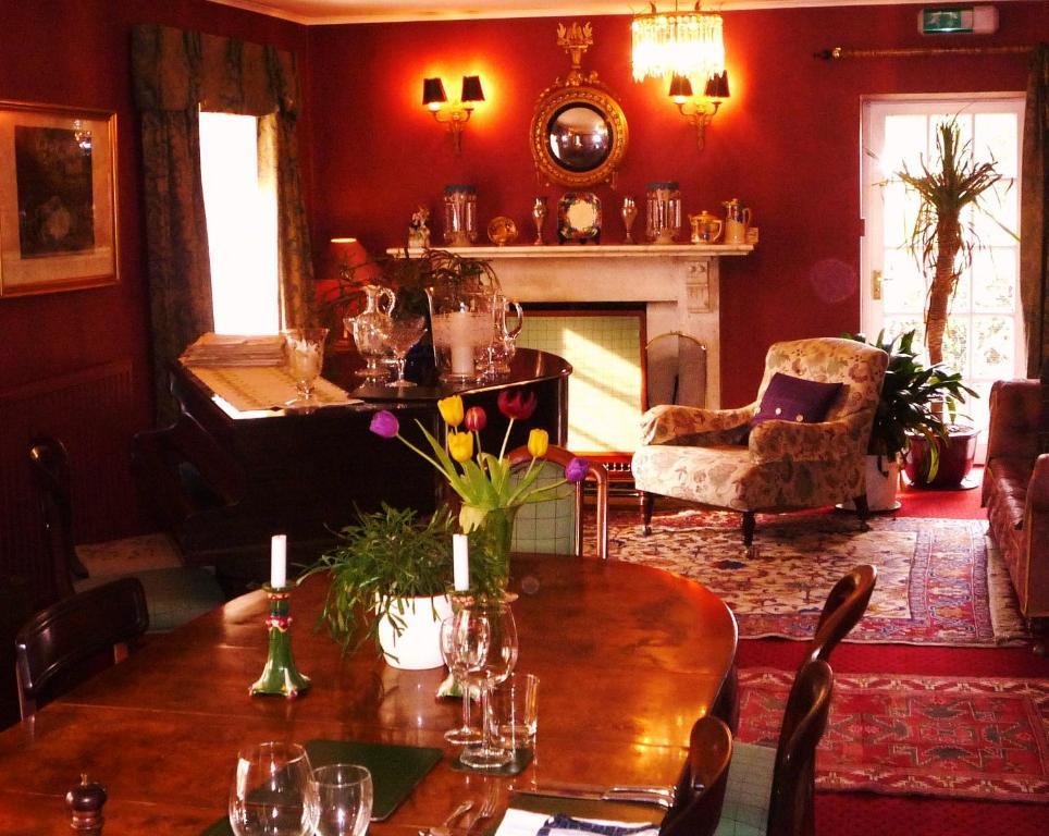 Отель The Dower House Мьюир-оф-Орд Экстерьер фото